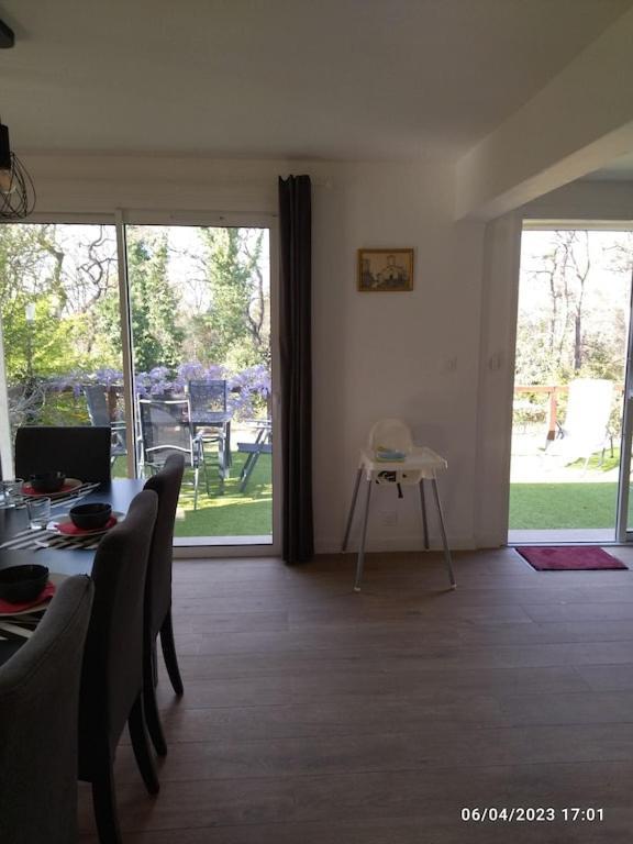 La Maison D'En Haut La Capelle-et-Masmolene エクステリア 写真